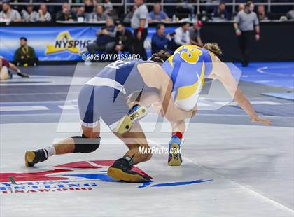 Thumbnail 3 in NYSPHSAA Quarterfinals photogallery.