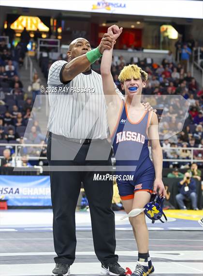 Thumbnail 2 in NYSPHSAA Quarterfinals photogallery.