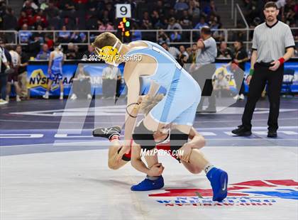 Thumbnail 1 in NYSPHSAA Quarterfinals photogallery.