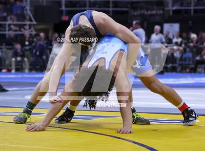 Thumbnail 2 in NYSPHSAA Quarterfinals photogallery.