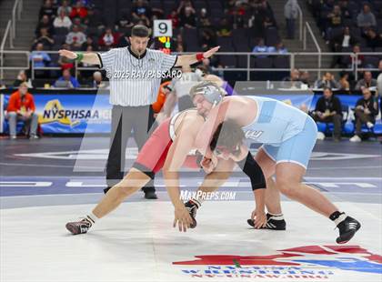 Thumbnail 2 in NYSPHSAA Quarterfinals photogallery.