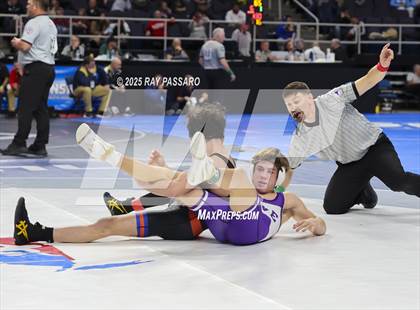 Thumbnail 2 in NYSPHSAA Quarterfinals photogallery.