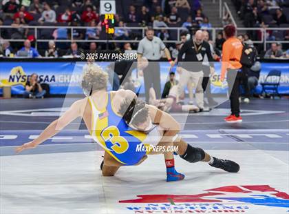 Thumbnail 3 in NYSPHSAA Quarterfinals photogallery.