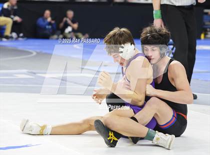 Thumbnail 2 in NYSPHSAA Quarterfinals photogallery.