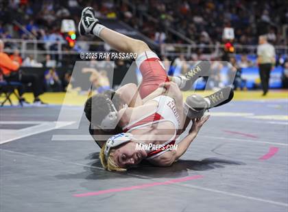 Thumbnail 2 in NYSPHSAA Quarterfinals photogallery.