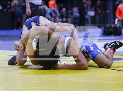 Thumbnail 1 in NYSPHSAA Quarterfinals photogallery.