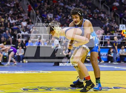 Thumbnail 2 in NYSPHSAA Quarterfinals photogallery.