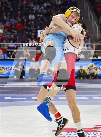 Thumbnail 3 in NYSPHSAA Quarterfinals photogallery.