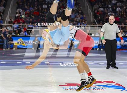 Thumbnail 1 in NYSPHSAA Quarterfinals photogallery.