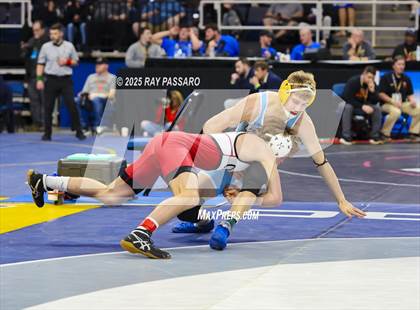 Thumbnail 1 in NYSPHSAA Quarterfinals photogallery.
