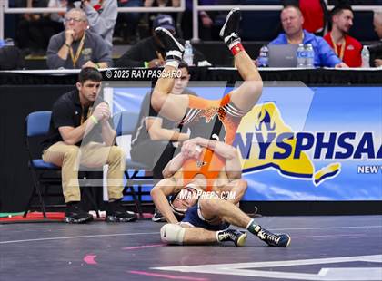 Thumbnail 2 in NYSPHSAA Quarterfinals photogallery.