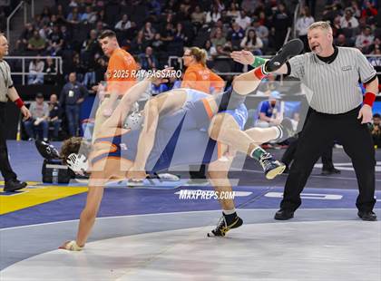 Thumbnail 3 in NYSPHSAA Quarterfinals photogallery.