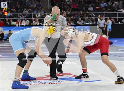 Thumbnail 2 in NYSPHSAA Quarterfinals photogallery.