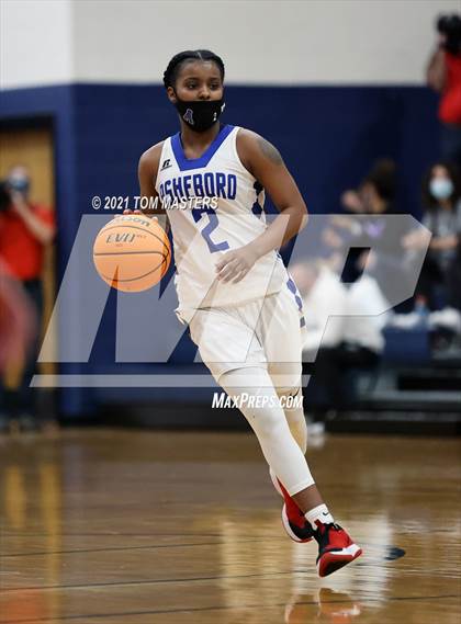 Thumbnail 2 in Jesse Carson @ Asheboro (NCHSAA 3A Championship) photogallery.