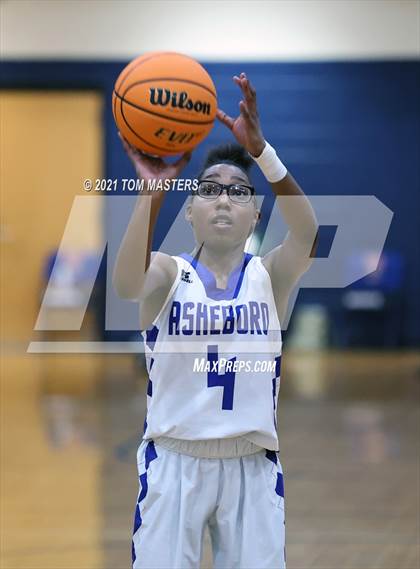 Thumbnail 3 in Jesse Carson @ Asheboro (NCHSAA 3A Championship) photogallery.