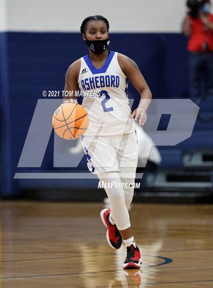 Thumbnail 1 in Jesse Carson @ Asheboro (NCHSAA 3A Championship) photogallery.