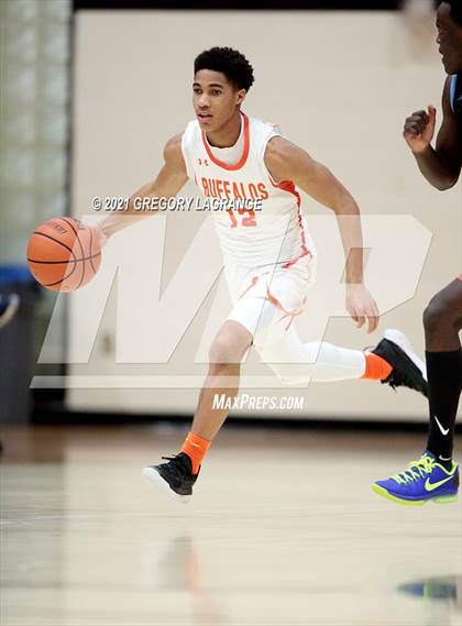Thumbnail 1 in Bell vs Haltom photogallery.