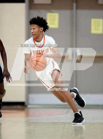 Thumbnail 3 in Bell vs Haltom photogallery.