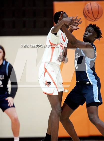 Thumbnail 1 in Bell vs Haltom photogallery.