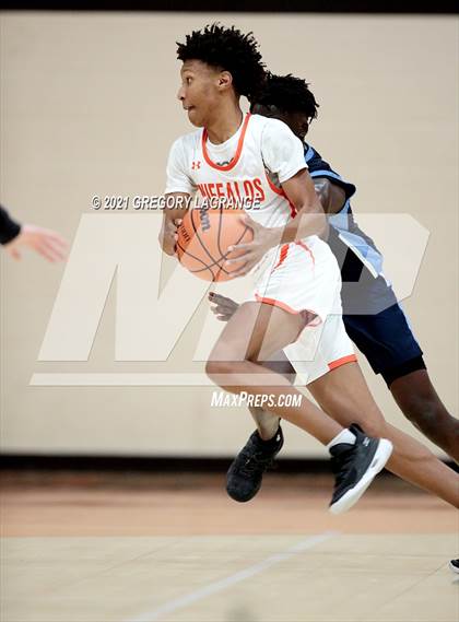Thumbnail 1 in Bell vs Haltom photogallery.