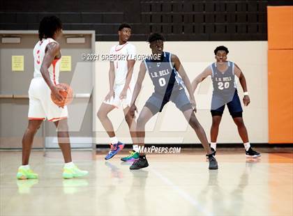 Thumbnail 2 in Bell vs Haltom photogallery.