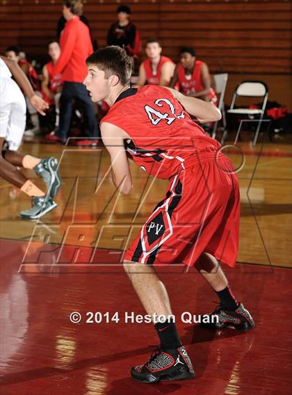 Thumbnail 1 in Palos Verdes vs. Tahquitz (MaxPreps Holiday Classic) photogallery.