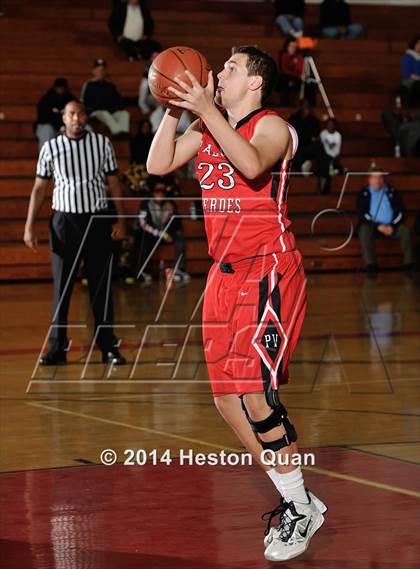 Thumbnail 1 in Palos Verdes vs. Tahquitz (MaxPreps Holiday Classic) photogallery.