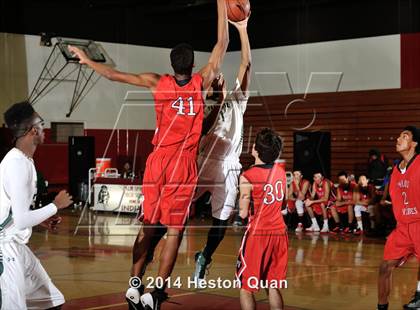 Thumbnail 3 in Palos Verdes vs. Tahquitz (MaxPreps Holiday Classic) photogallery.