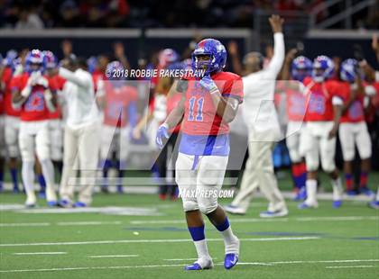 Thumbnail 3 in Carroll vs. Duncanville (UIL 6A Division 1 Quarterfinal) photogallery.