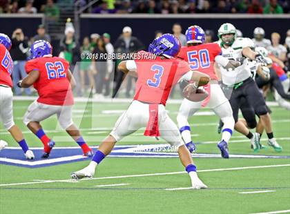 Thumbnail 2 in Carroll vs. Duncanville (UIL 6A Division 1 Quarterfinal) photogallery.