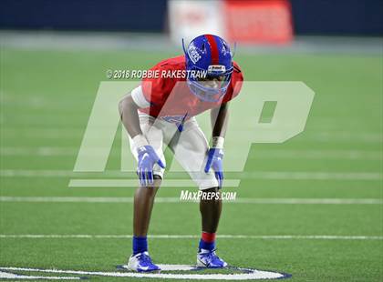 Thumbnail 2 in Carroll vs. Duncanville (UIL 6A Division 1 Quarterfinal) photogallery.