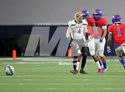 Thumbnail 1 in Carroll vs. Duncanville (UIL 6A Division 1 Quarterfinal) photogallery.
