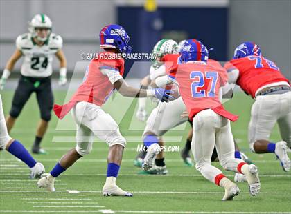 Thumbnail 1 in Carroll vs. Duncanville (UIL 6A Division 1 Quarterfinal) photogallery.