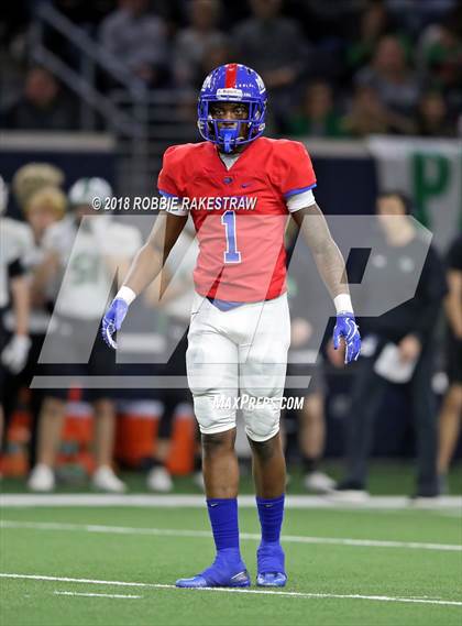 Thumbnail 1 in Carroll vs. Duncanville (UIL 6A Division 1 Quarterfinal) photogallery.