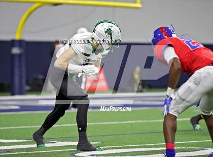 Thumbnail 3 in Carroll vs. Duncanville (UIL 6A Division 1 Quarterfinal) photogallery.