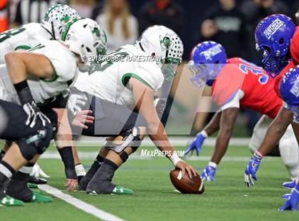 Thumbnail 2 in Carroll vs. Duncanville (UIL 6A Division 1 Quarterfinal) photogallery.