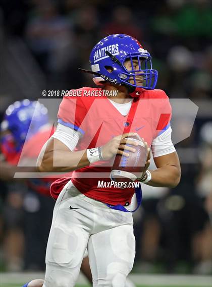 Thumbnail 2 in Carroll vs. Duncanville (UIL 6A Division 1 Quarterfinal) photogallery.