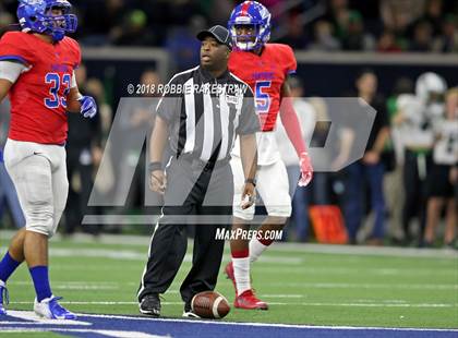 Thumbnail 3 in Carroll vs. Duncanville (UIL 6A Division 1 Quarterfinal) photogallery.