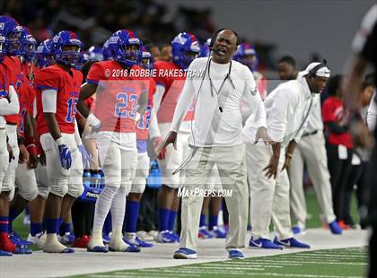 Thumbnail 3 in Carroll vs. Duncanville (UIL 6A Division 1 Quarterfinal) photogallery.