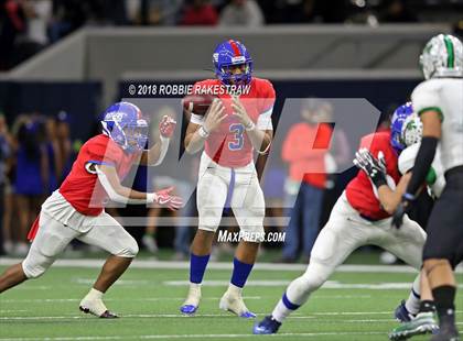 Thumbnail 2 in Carroll vs. Duncanville (UIL 6A Division 1 Quarterfinal) photogallery.