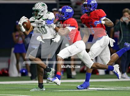 Thumbnail 1 in Carroll vs. Duncanville (UIL 6A Division 1 Quarterfinal) photogallery.