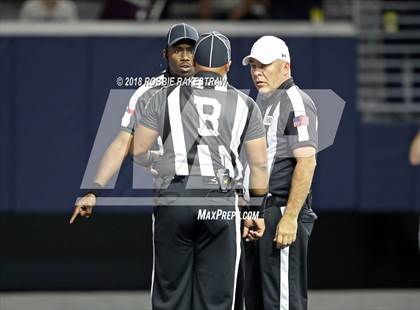 Thumbnail 1 in Carroll vs. Duncanville (UIL 6A Division 1 Quarterfinal) photogallery.