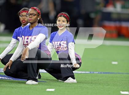 Thumbnail 2 in Carroll vs. Duncanville (UIL 6A Division 1 Quarterfinal) photogallery.