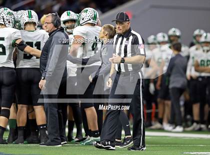 Thumbnail 1 in Carroll vs. Duncanville (UIL 6A Division 1 Quarterfinal) photogallery.