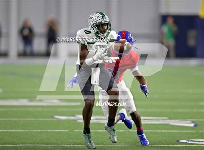 Thumbnail 3 in Carroll vs. Duncanville (UIL 6A Division 1 Quarterfinal) photogallery.