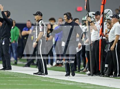 Thumbnail 2 in Carroll vs. Duncanville (UIL 6A Division 1 Quarterfinal) photogallery.