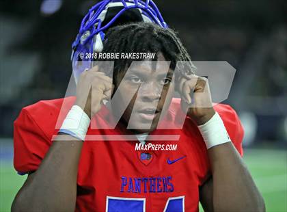Thumbnail 3 in Carroll vs. Duncanville (UIL 6A Division 1 Quarterfinal) photogallery.