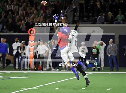 Thumbnail 1 in Carroll vs. Duncanville (UIL 6A Division 1 Quarterfinal) photogallery.