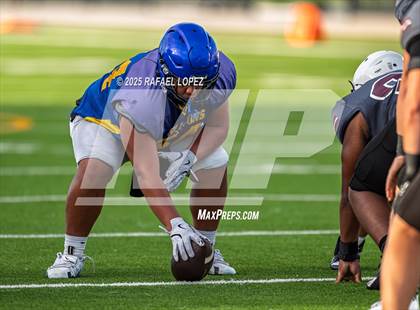 Thumbnail 2 in Waller vs. Channelview (Scrimmage) photogallery.