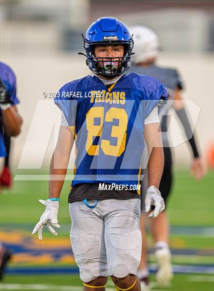 Thumbnail 2 in Waller vs. Channelview (Scrimmage) photogallery.